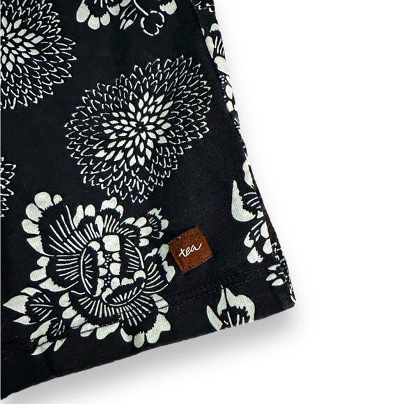 Tea Collection | Long Sleeve Skirted Dress (8) - Picture 3 of 5